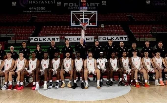 Karşıyaka Basketbol Takımı transfer yasağını kaldırdı