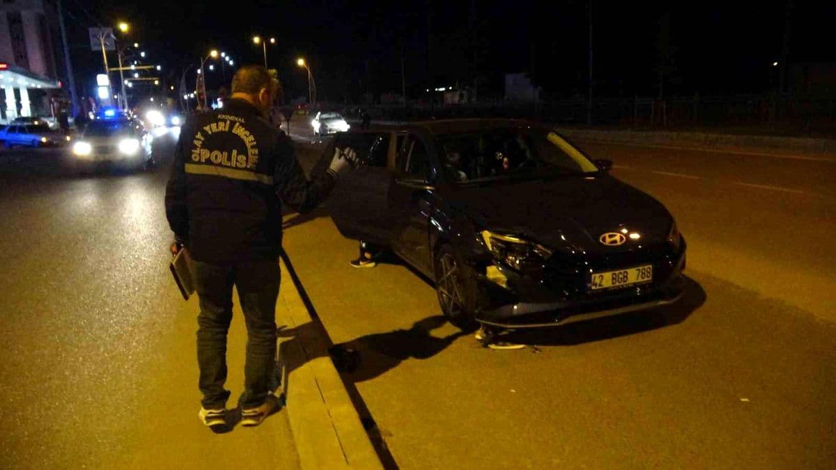 Malatya'da iki aracın çarptığı yaya hayatını kaybetti