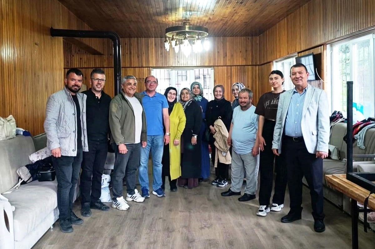 Simav'da üniversite öğrencilerine moral ve motivasyon kampı