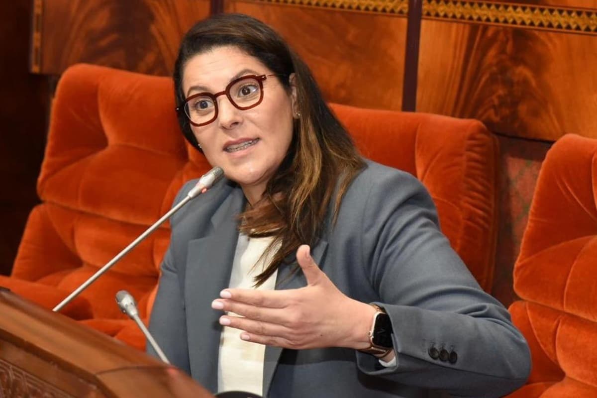 Fas'ın ilk kadın Başbakanı Mansuri'nin 32 bakandan oluşan hükümeti yemin etti